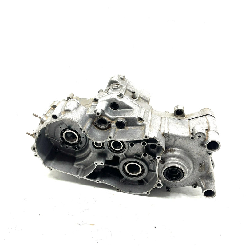 87-93 Suzuki Quadrunner 4WD LT4WD OEM Crankcase 11301-19862 AS40