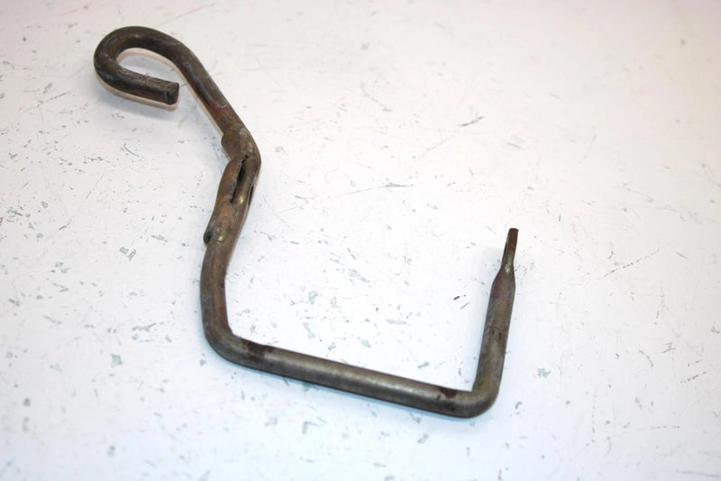 86 Honda Fourtrax  Trx125 A Oem Rear Fender Lock Lever 50221-VM6-000 AH7