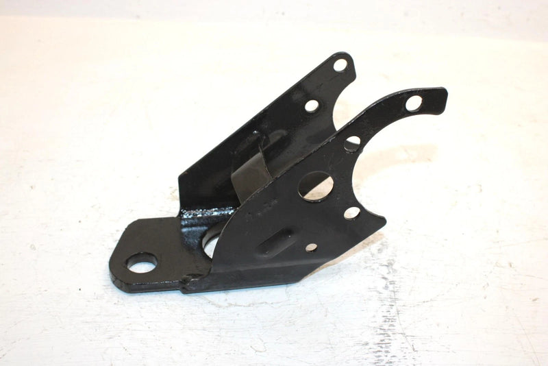 2003 Bombardier Quest 500 Oem Hitch Mount 705500244 AB13 