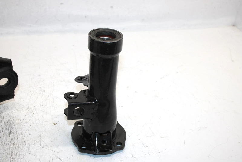 00 Kawasaki Bayou 300 4x4 Oem Rear Axle Housing Set 31064-1098 AK20