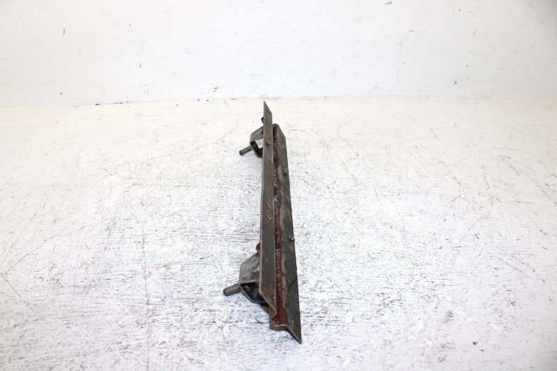 1996 Yamaha Vmax 600 Oem Gas Tank Bracket 89A-21911-20-00 SY29
