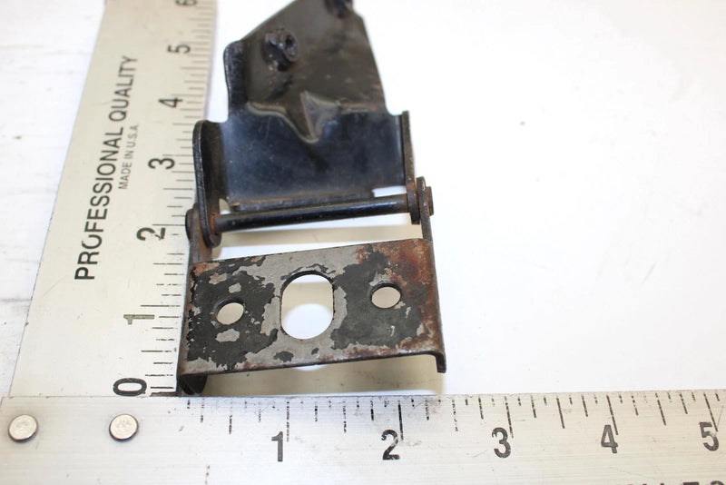 1998 Yamaha Srx700 Oem Left Hood Hinge 8DF-77140-00-00 SY77