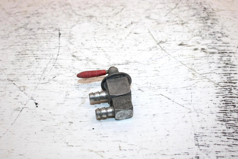1998 Polaris 600 Xc Oem Fuel Shut Off Valve 7052040 SP45