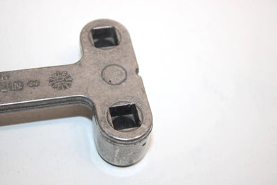 2001 Bombardier Traxter Oem Handlebar Mount 709400028 Q6302