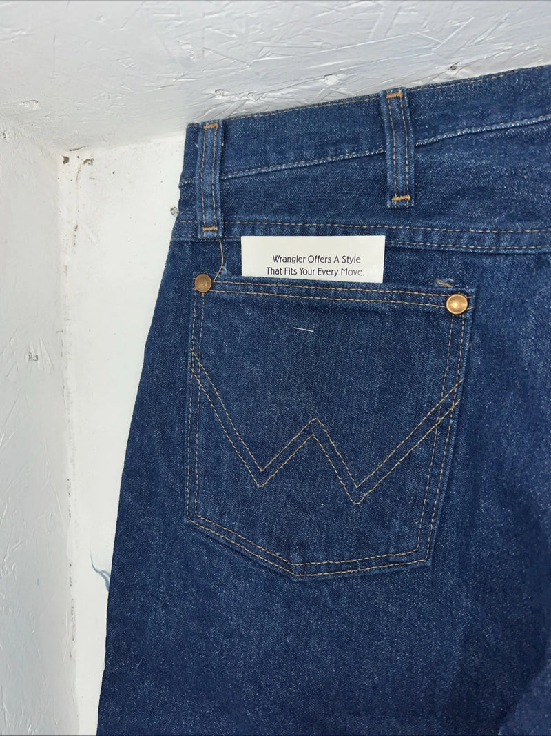 New Men’s Wrangler Cowboy Cut Original Fit Denim Jeans. 15x34 K-14