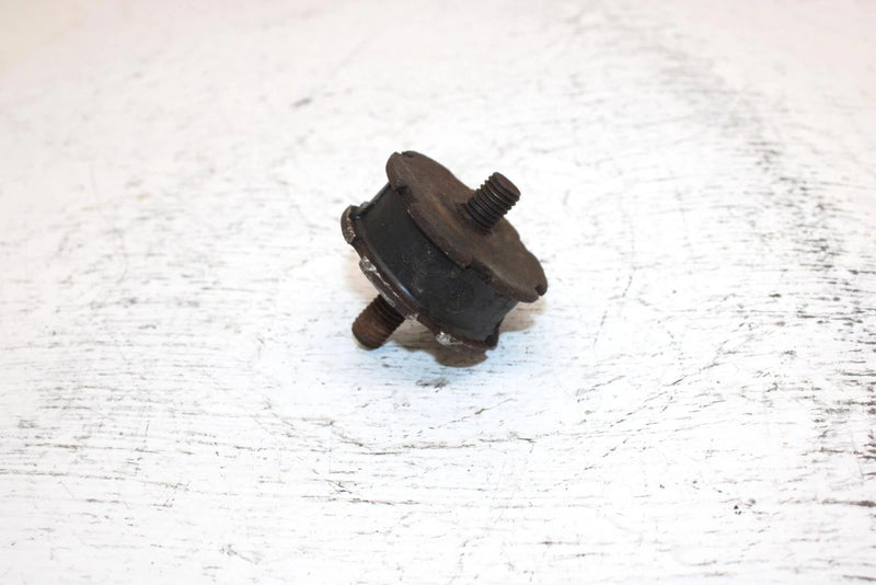 2002 Ski-doo Mxz 800 Adrenaline Oem Engine Mount Dampner 570128700 SS21
