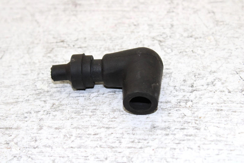1987 Yamaha Exciter 570 L/c Oem Plug Cap 8DG-82370-00-00 SY18