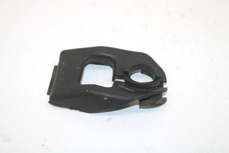 1988 Yamaha Bravo Oem Instrument Panel Grommet 8R4-77740-00-00 SY72