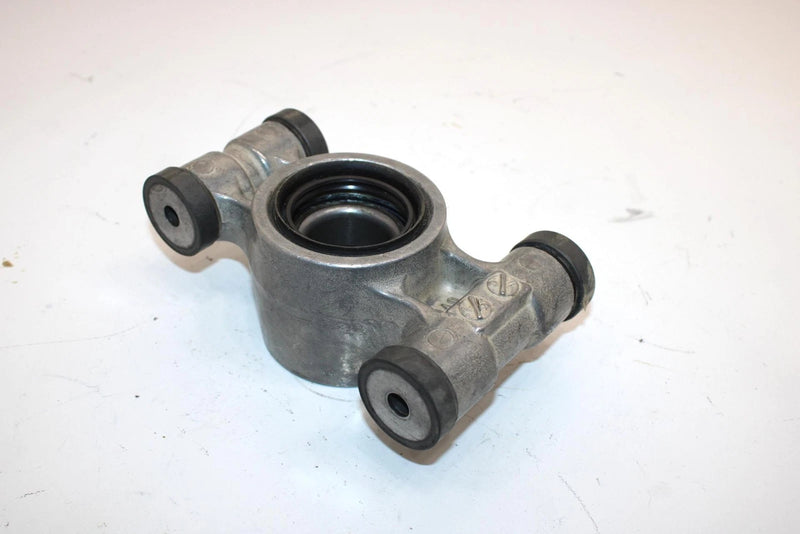 18 Suzuki King Quad 500 Oem Rear Suspension Knuckle 61600-31830 AS3