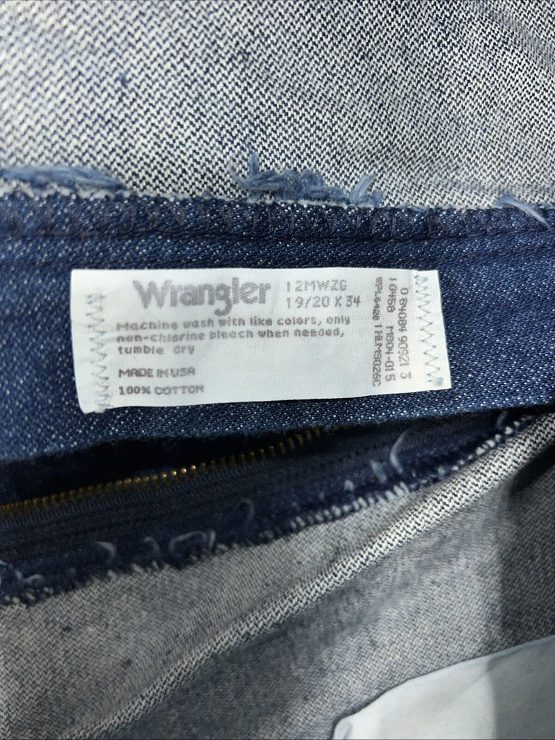 New Men’s Cowboy Cut Classic Fit Wrangler Denim Jeans. 19/20x34 H-13