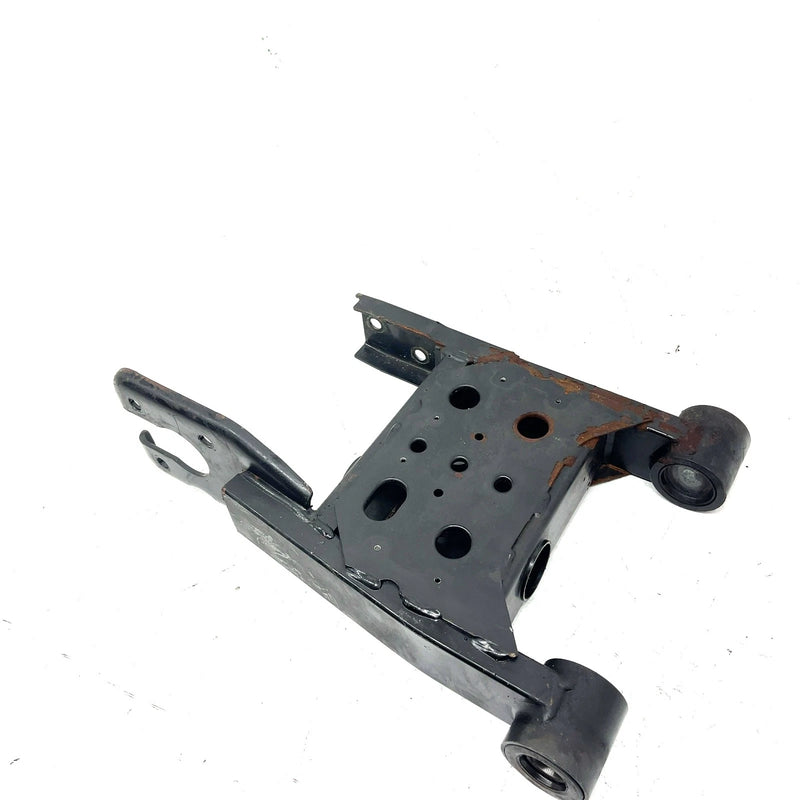 01-02 Polaris Magnum 325 4X4 OEM Rear Swingarm 1541577 AP241