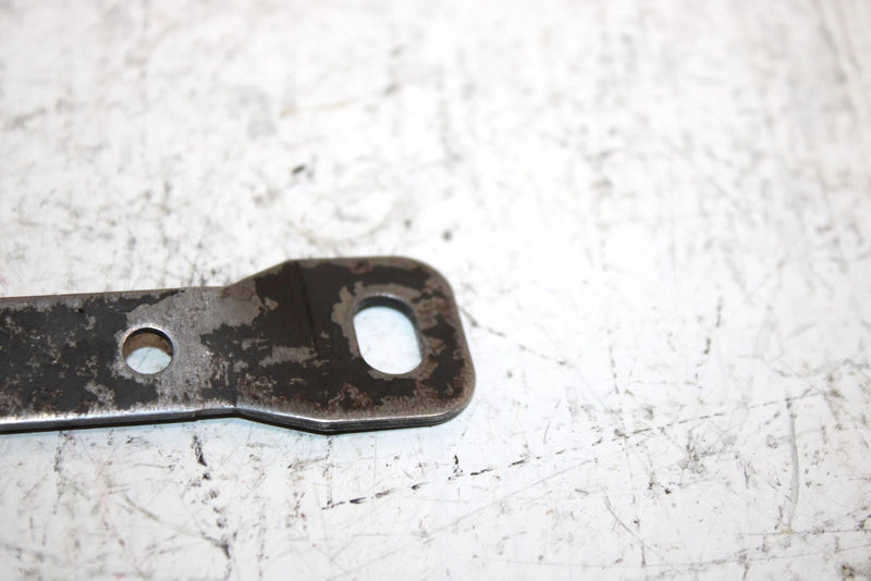 2000 Polaris Magnum 325 Oem Carburetor Bracket 5243720-067 AP65