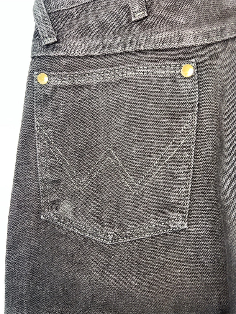 New Men’s Cowboy Cut Slim Fit Brown Denim Wrangler Jeans. 13x34 F-30