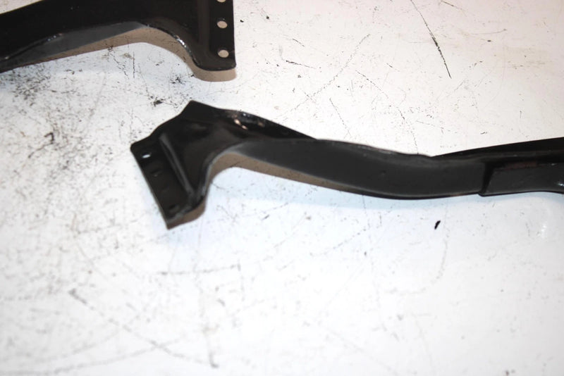 97 Polaris Indy 500 Oem Front Bumper Support LH,RH 1012327-067 1012328-067 SP145