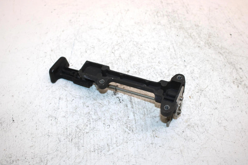 1993 Yamaha Waverunner 650 Oem Seat Latch FJ0-63850-30-00 JY23
