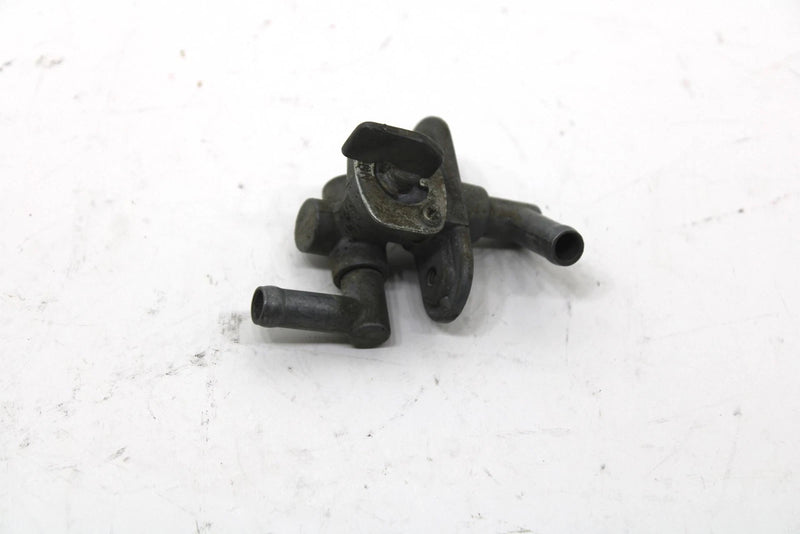 1989 Yamaha Ovation Deluxe Oem Fuel Petcock Assembly 85L-24500-00-00 SY69