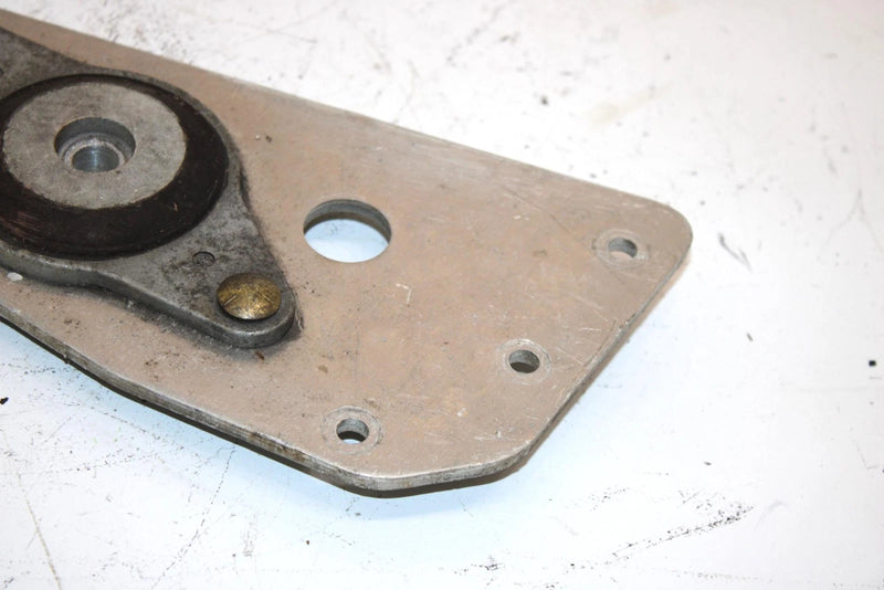 06 Polaris Fst Switchback Oem Left Motor Mount Strap Plate 5248666 B608