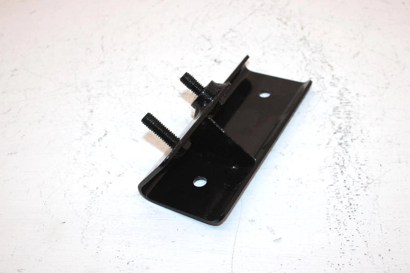 2009 Polaris Trail Boss 330 Oem Rear Engine Mount Bracket 1013413-067 AP181