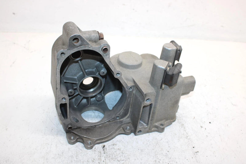 2001 Polaris Magnum 325 Oem Main Transmission Half W/Sensors 3233902 AP98