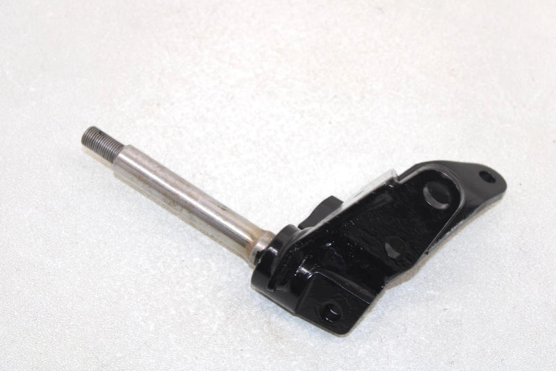 86 Polaris Trail Boss  Oem Right Front Steering Spindle 1821024 AP138