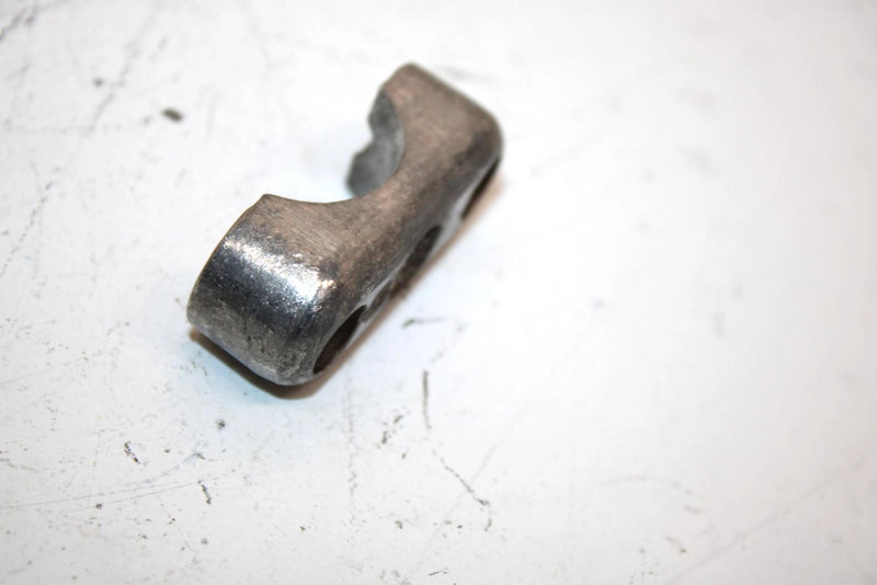 21 Can-am Outlander Max 450 4x4 Dps Oem Handlebar Clamp 709401799 AB4