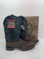New Men’s Brown Laredo Cowboy Boots. 7820 10 E W. 6-74