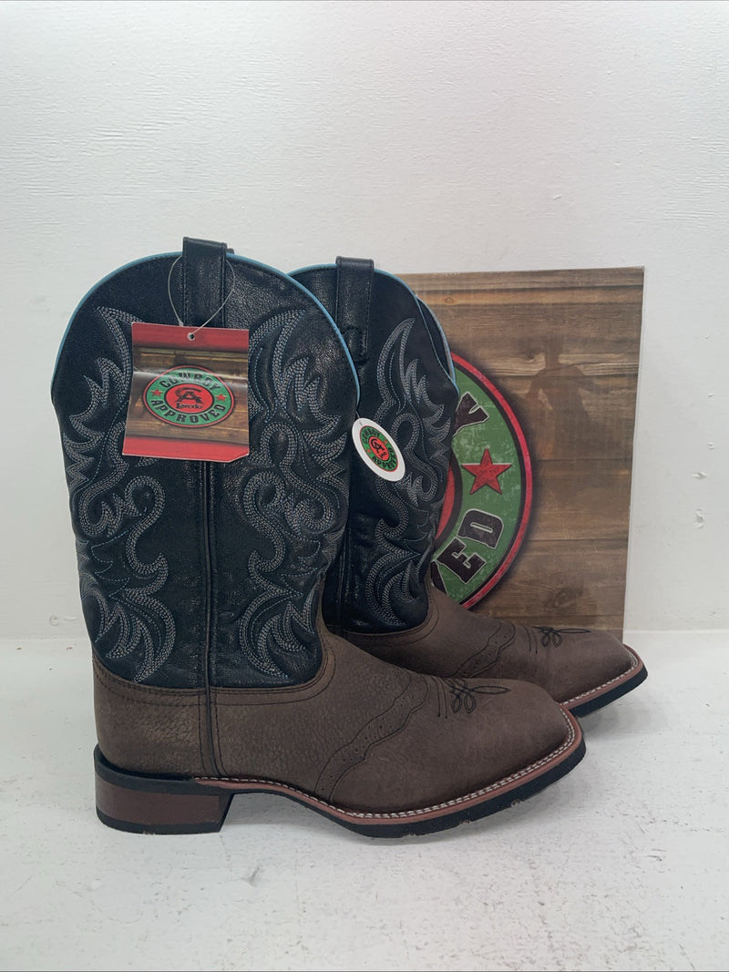 New Men’s Brown Laredo Cowboy Boots. 7820 10 E W. 6-74