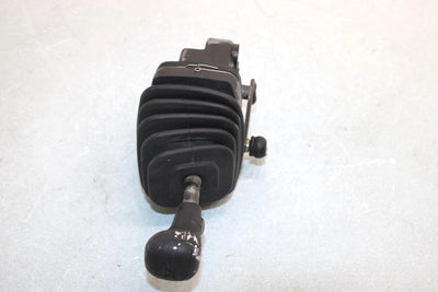 05 Yamaha  Bruin  4wd Hunter  Oem Gear Shifter 5UH-18300-00-00 AY38