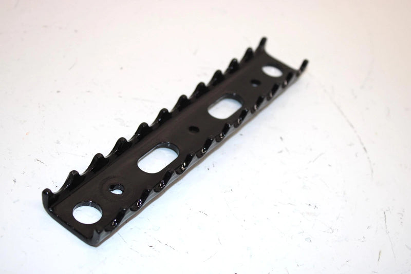 99 Polaris Scrambler 500 Oem Footrest Cleat 5242525-067 Q3307
