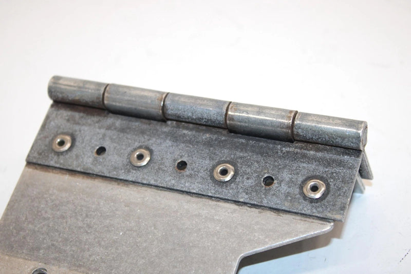 95 Polaris 500 Carb Oem Hinge 5210728 SPS1