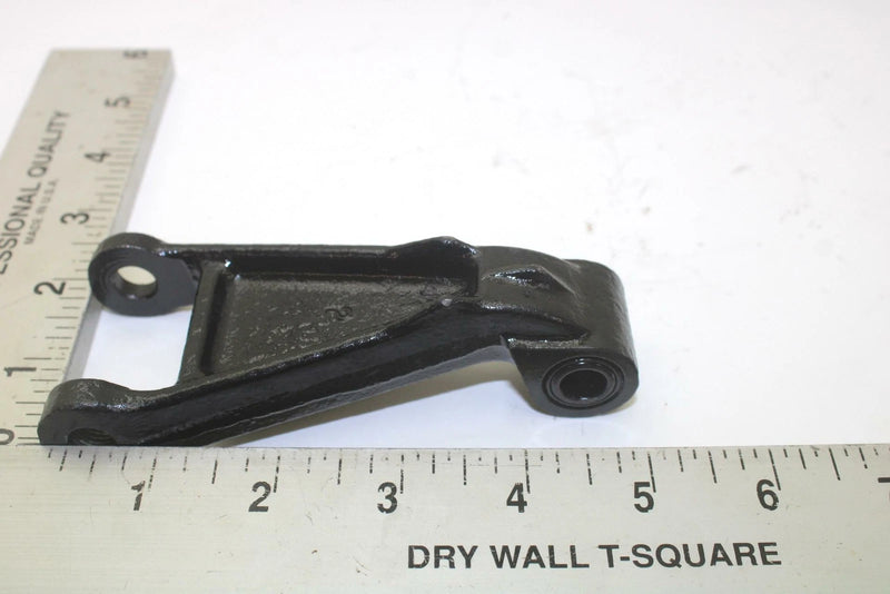 85 Yamaha Phazer OEM Lower Left Spindle Arm 8V0-2382F-02-00 SY42
