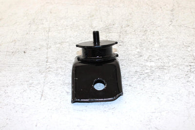 1995 Yamaha Vmax 500 Oem Front Lower Right Motor Mount 85L-21417-00-00 SY34