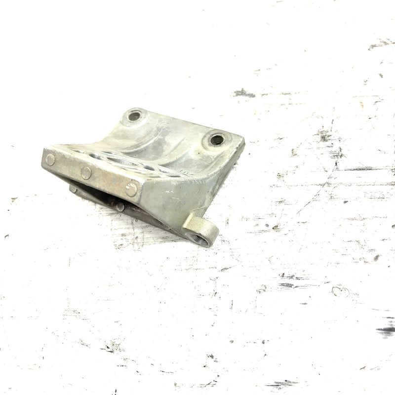 2001 Yamaha WaveRunner XLT1200 OEM Rear Engine Mount 68N-21426-00-94 JY27