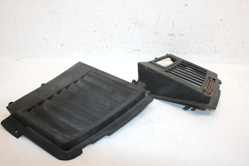 1988 Yamaha Phazer Oem Side Louver Set 8X9-77132-00-00 8X9-77131-00-00 SY26