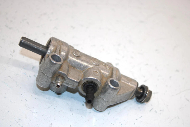 07 Polaris Hawkeye  4x4 Oem Rear Master Cylinder 2203088 AP83