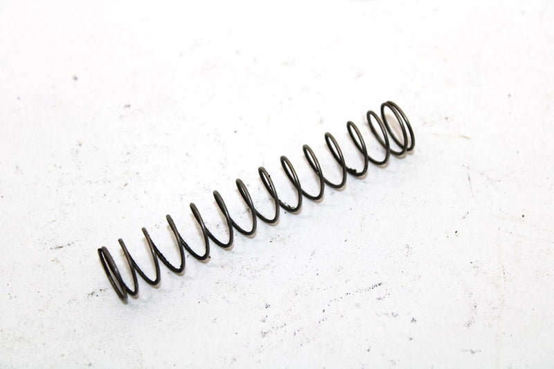 1985 Yamaha  Moto 4 Oem Carb Carburetor Spring 21V-14131-00-00 AY40