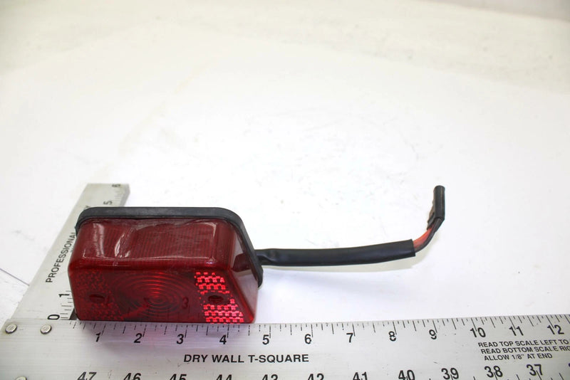 03 Polaris Magnum 330 4x4 OEM Taillight 2410320 Q4004