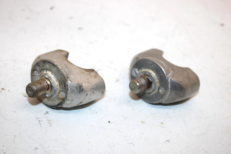 84 Honda Atc200s A Oem Lower Handlebar Mount Pair 53130-HA7-670 AH0