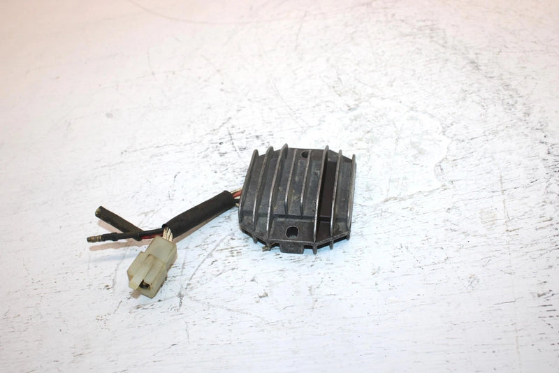 1998 Yamaha  Grizzly Oem Voltage Regulator 4KB-81960-02-00 AY49