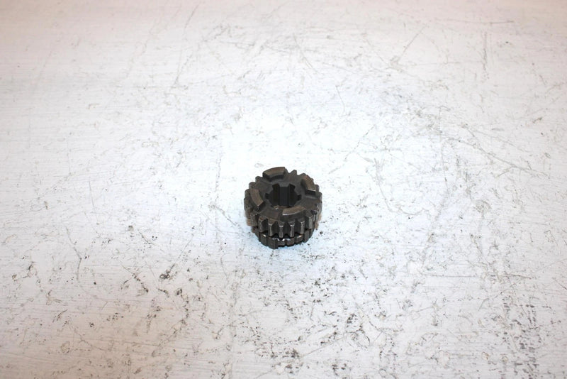 1986 Yamaha  Moto 4 200 Oem 3rd Pinion Gear 22T 59V-17131-00-00 AY1