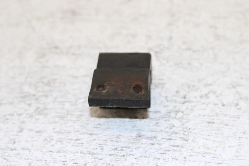 1987 Yamaha Exciter 570 L/c Oem Hood Stopper 8V0-77188-00-00 SY18