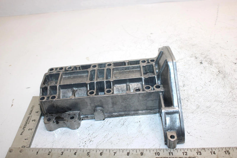 94 Yamaha Vmax 600 Oem Lower Crankcase Half 8AB-15100-01-00 SY2