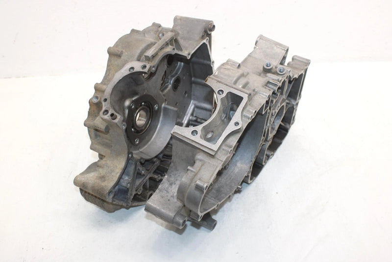1996 Kawasaki Bayou 300 Oem Crankcase 14001-5325 AK19