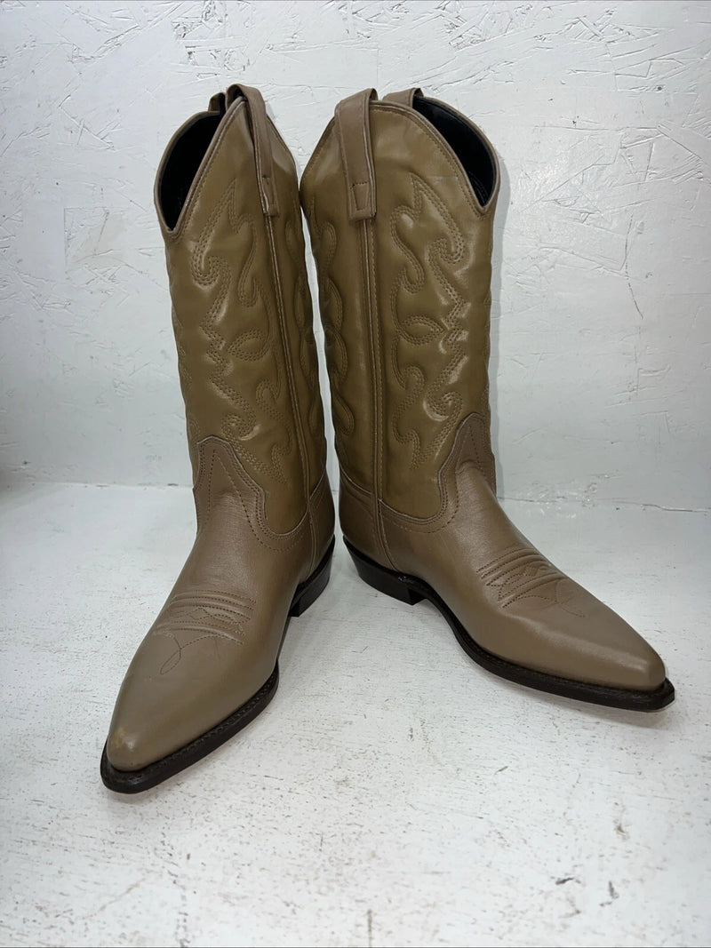 New Women’s Brown Capezio Cowboy Boots. L 355 7 M. 18-101