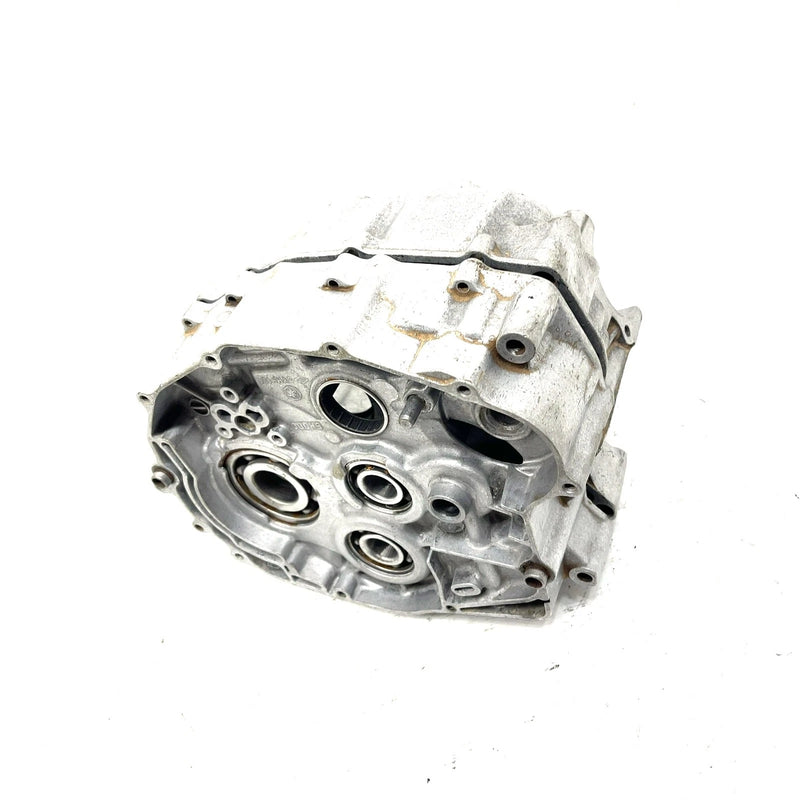1988 Yamaha Moto 4 YFM200DX OEM Crankcase 1NU-15100-00-00 AY68