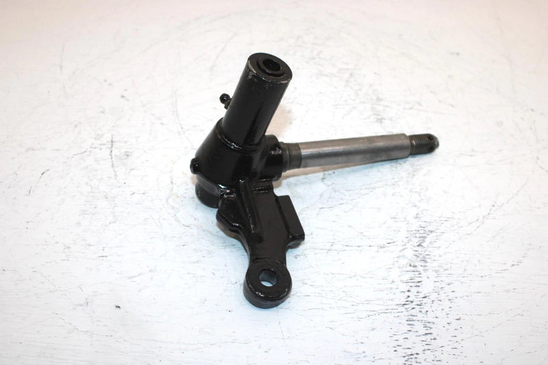 1986 Yamaha  Moto 4 Oem Left Steering Knuckle 59V-23501-01-00 AY7