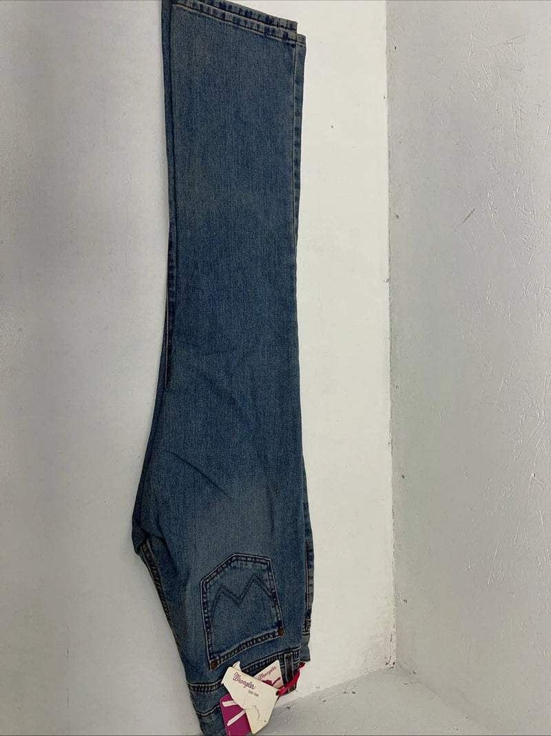 New Women’s Wrangler Light Wash Low Rise Denim Jeans. 9/10x34 N-7