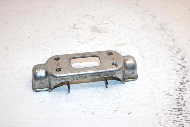 1986 Honda Trx 125 Oem Rear Fender Latch 80101-VM6-000 AH41