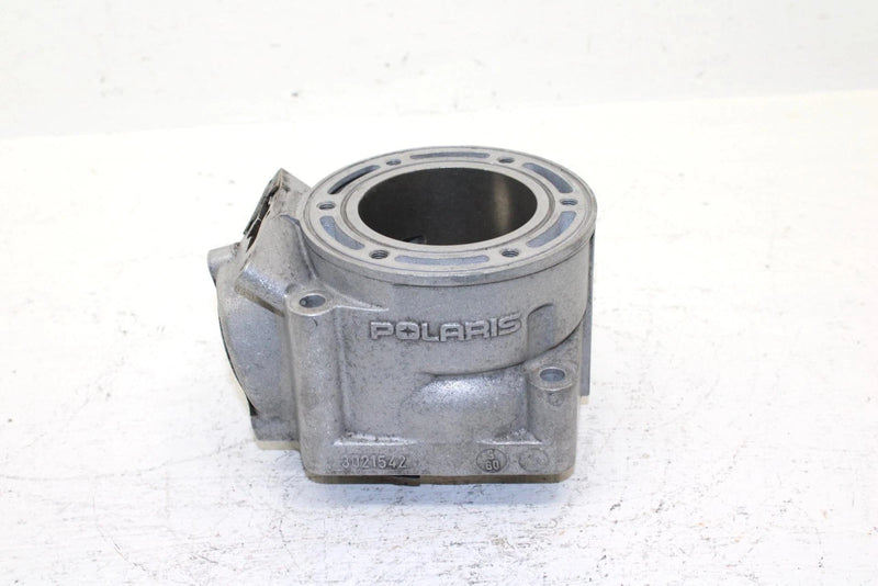 2006 Polaris 600 Fusion Oem 77.25mm Bore Cylinder 3021542 SP31