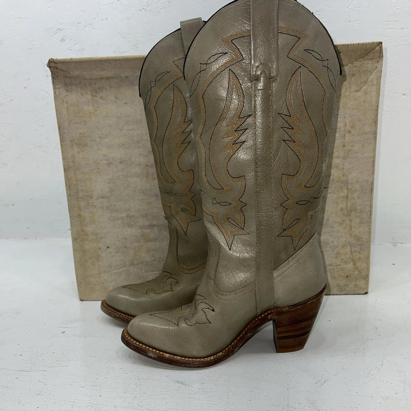 New Women’s Gray Fashion Capzeio Cowboy Boots. L538 5.5 5 1/2. 20-45